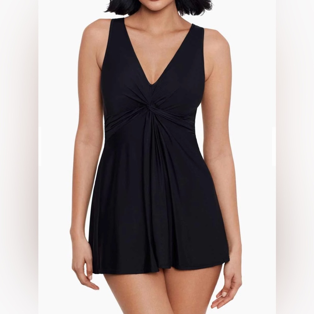 Miraclesuit
Must Haves Marais One Piece Swim Dress    Size 14  Black